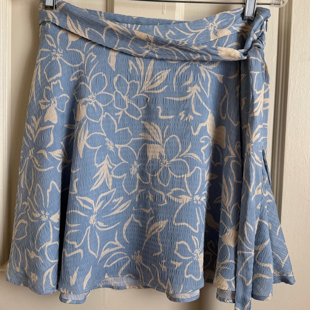 ASTR mini skirt - Picture 2 of 8